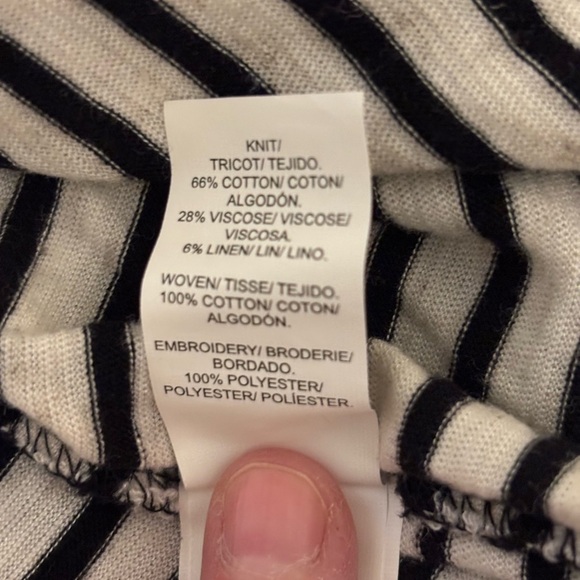 Lucky Brand Black and White Cap Sleeve Graphic Blouse - Picture 3 of 8